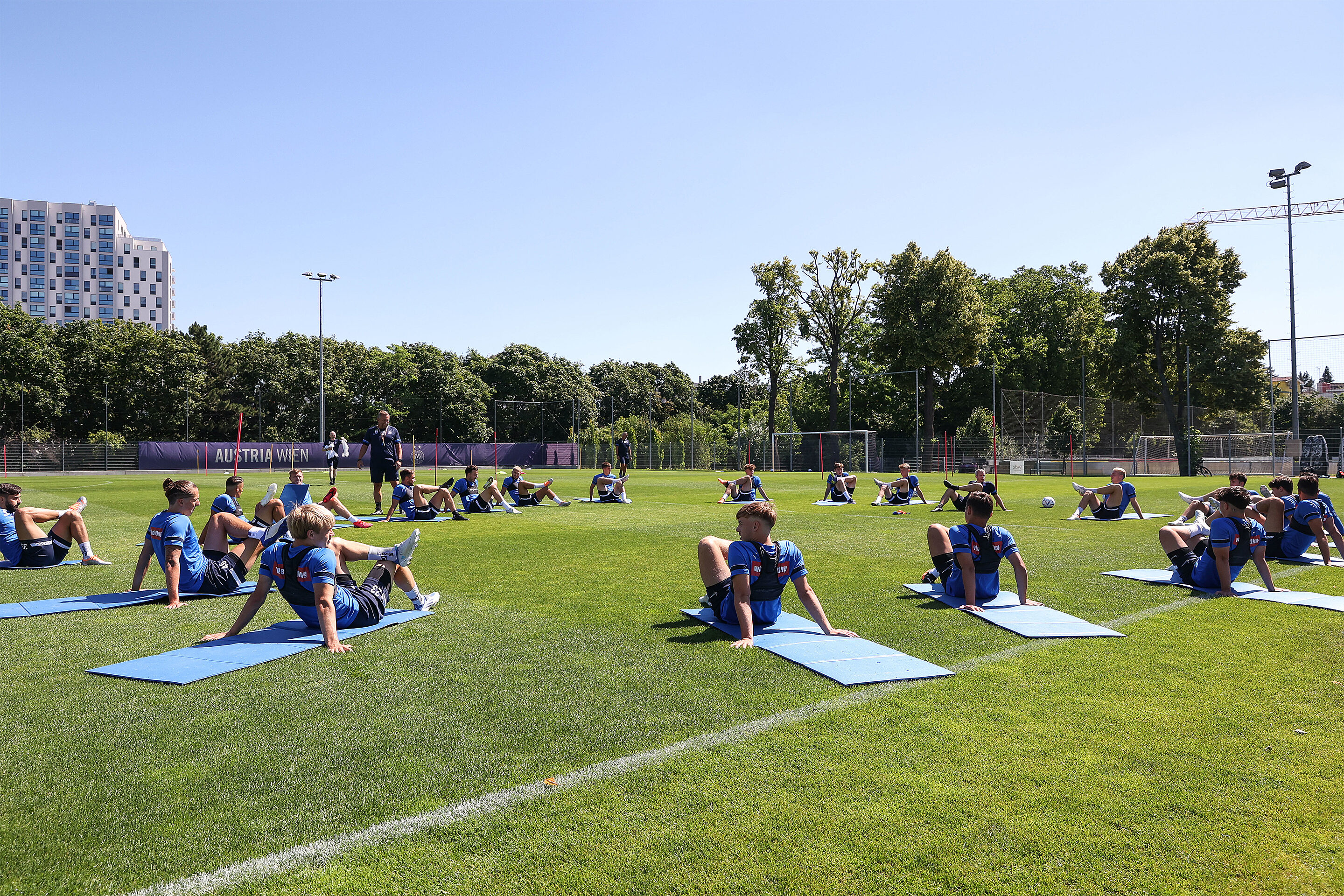 Trainingsauftakt 10