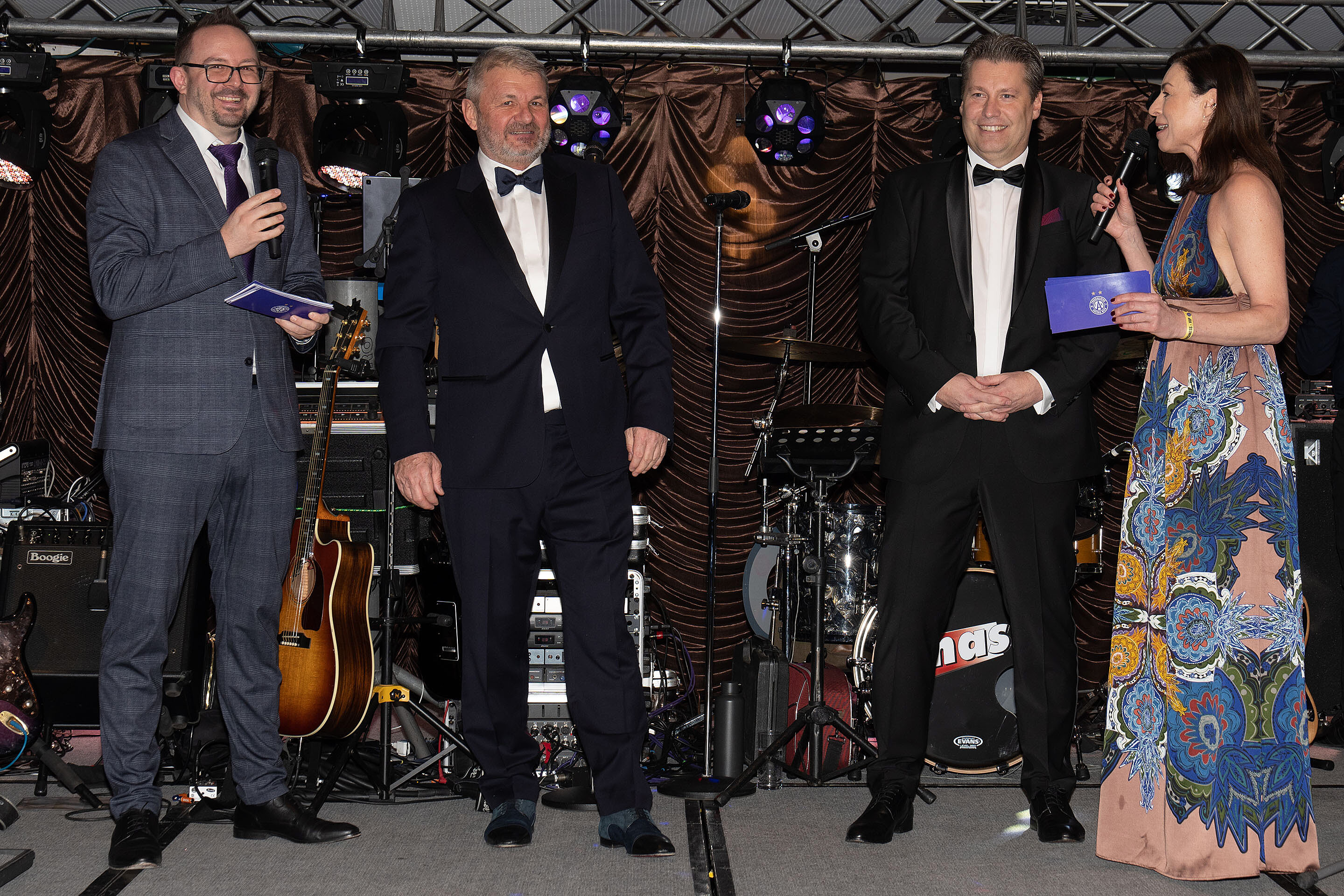 Violetter Ball 10