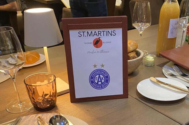 Special Violets St Martins