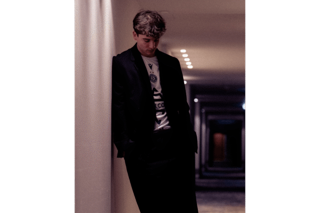 Romeo Vučić beim violetten Ball