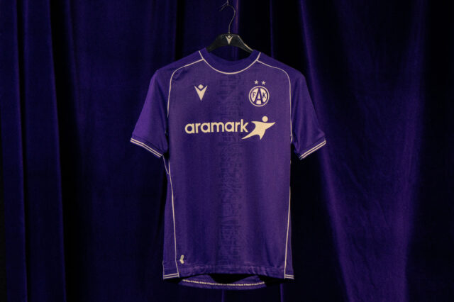 Unser Heimtrikot mit unserem neuen Hauptsponsor Aramark