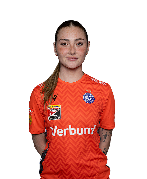 25 Nadine Hinterberger