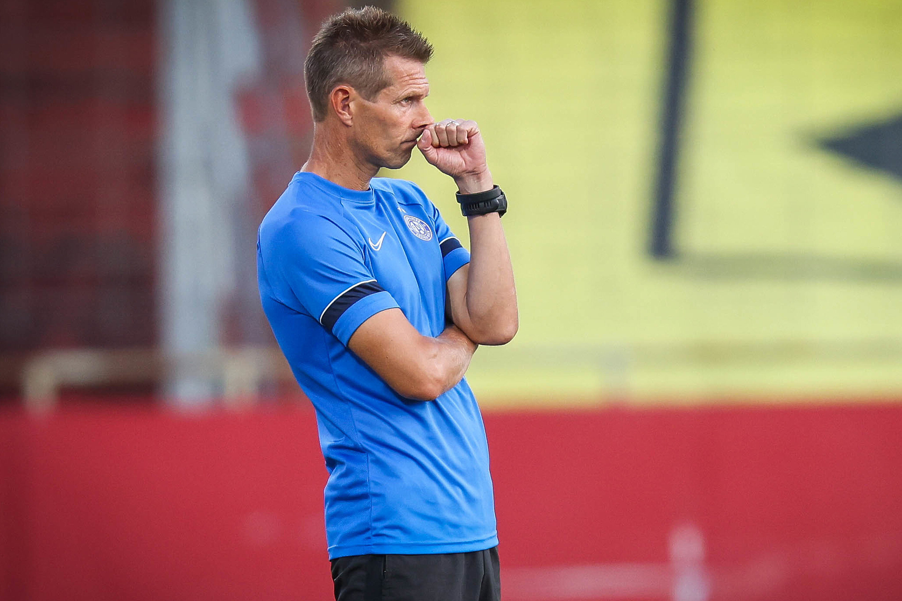 Harald Suchard vor Derby