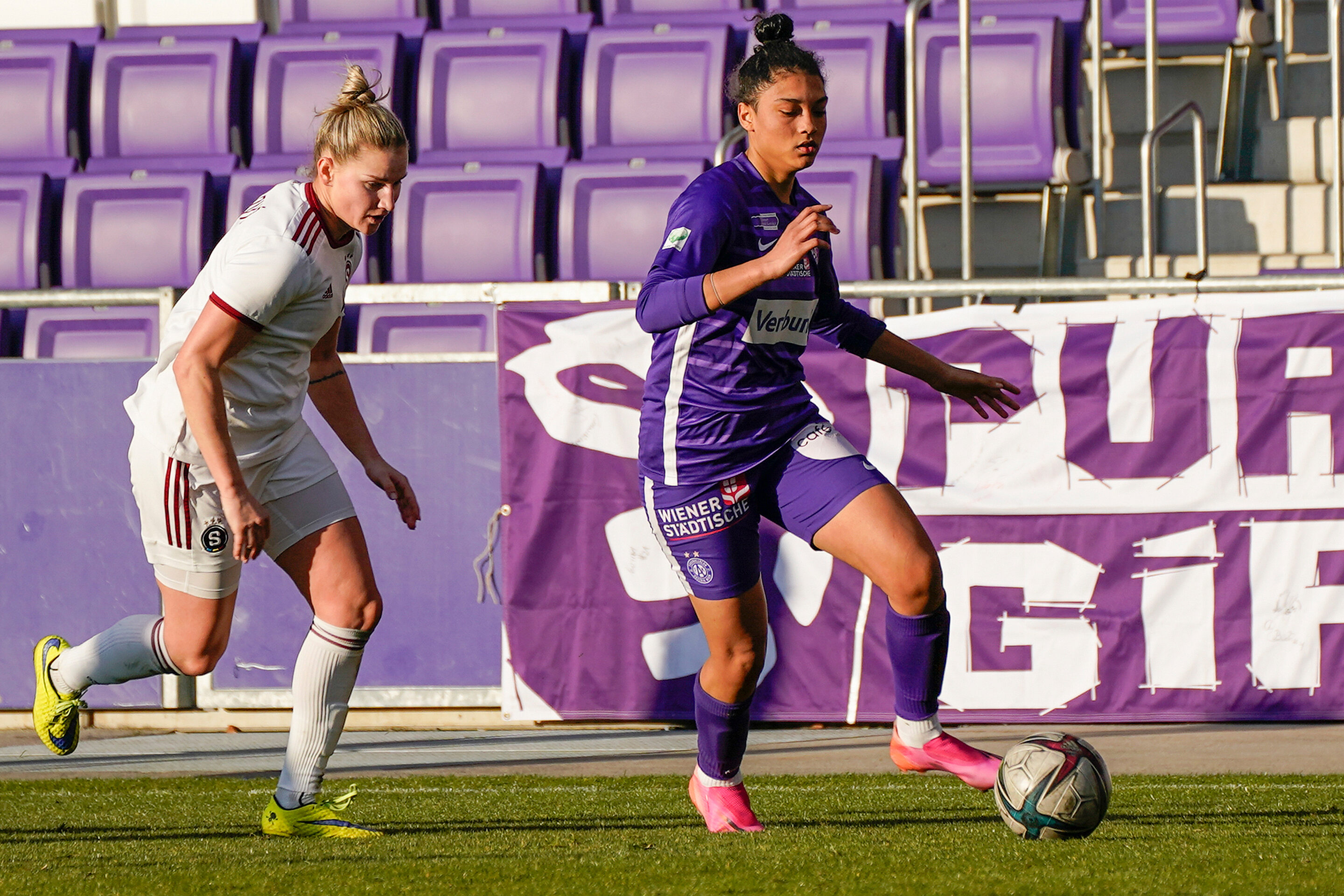 Frauen Derby Amuchie