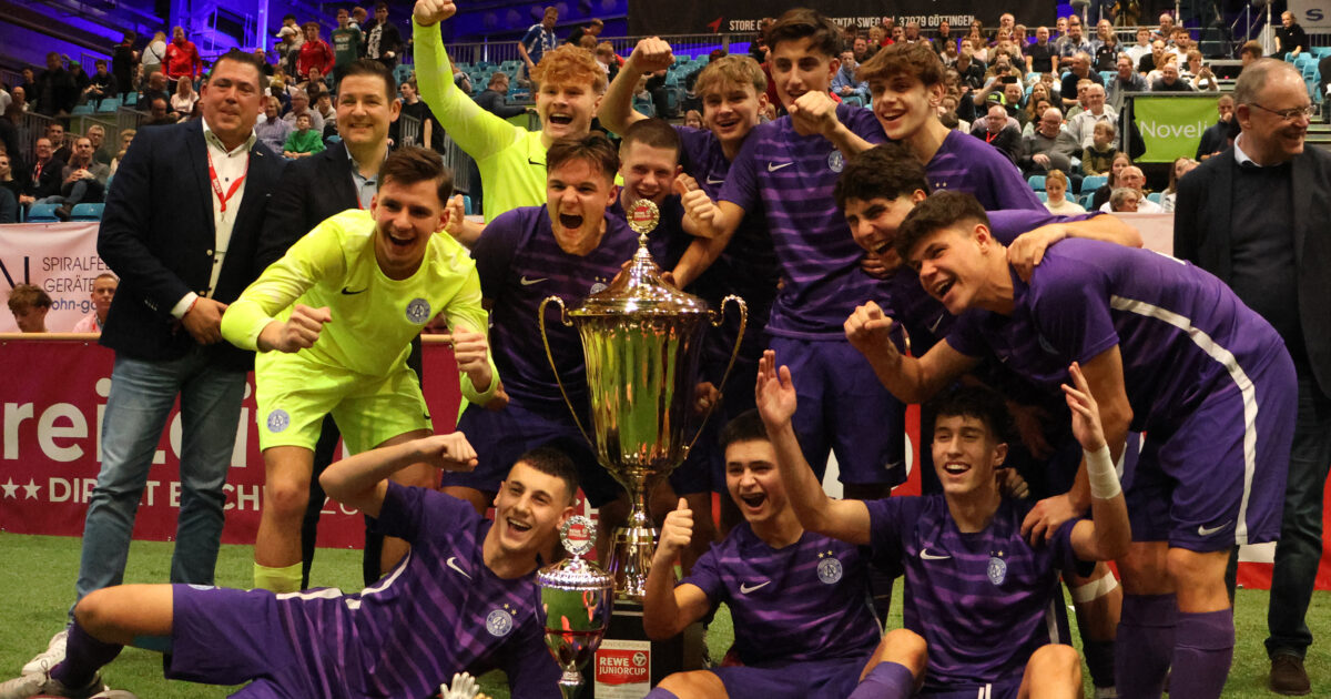 Veilchen gewinnen internationalen REWE Juniorcup