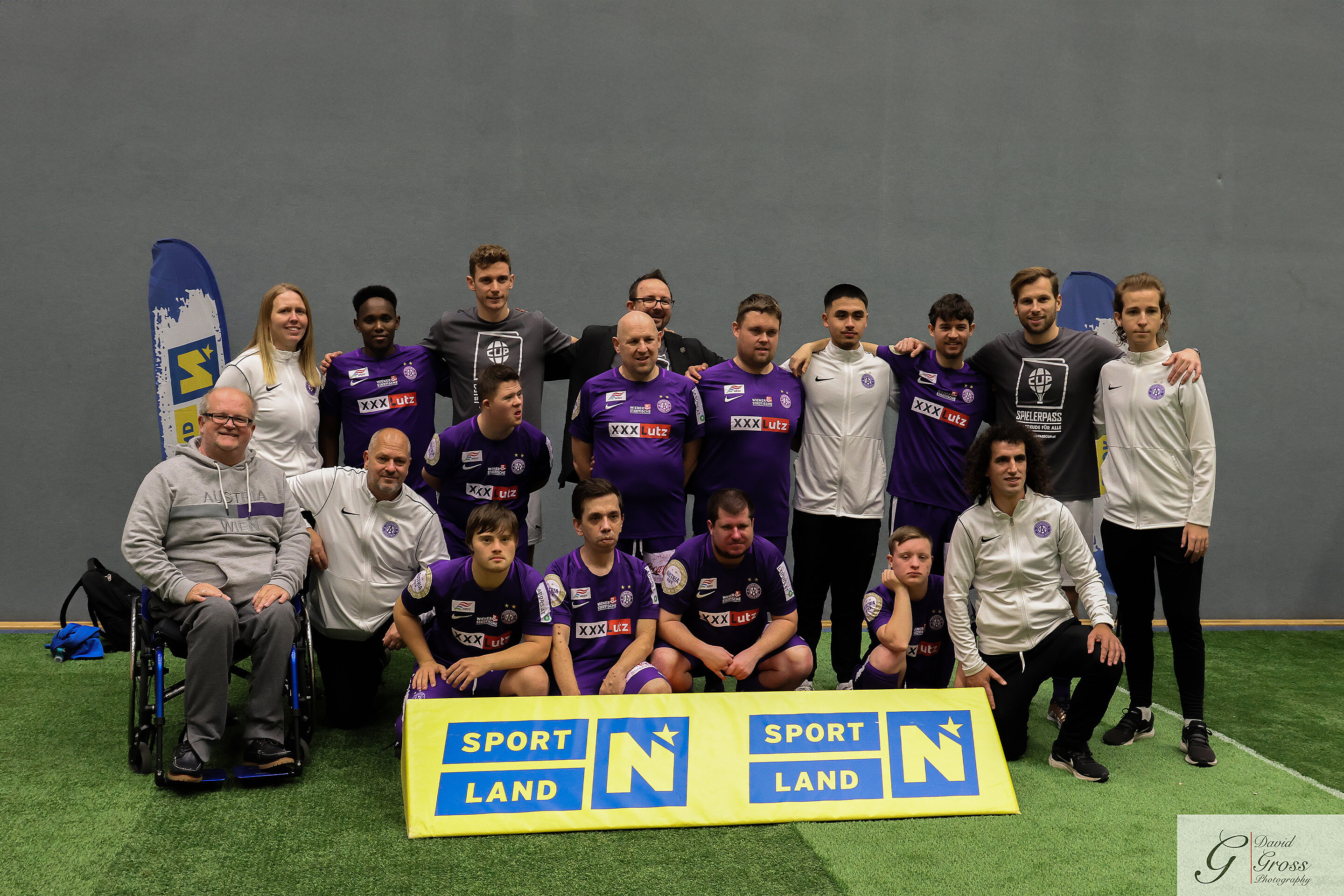 Special Violets Spielerpass 1