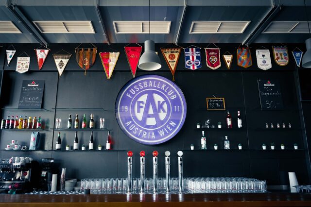 Viola Pub