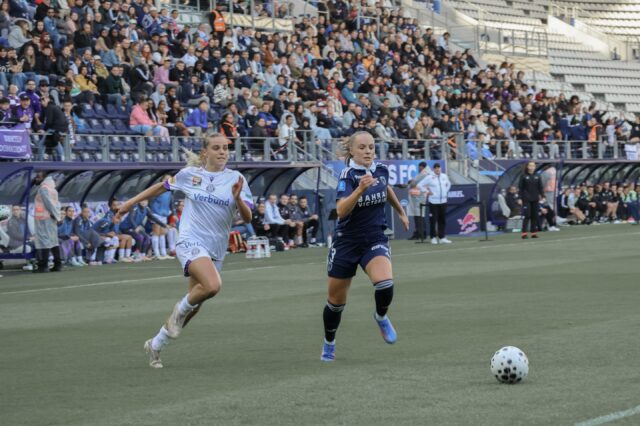 Louise Schöffel im Spiel gegen Paris FC