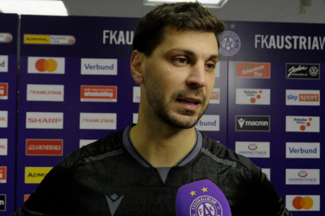 Aleksandar Dragovic beim Interview mit Viola TV