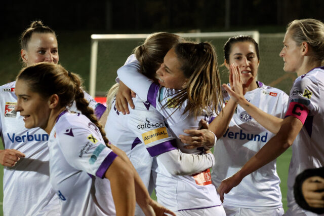 Jubel bei Almedina Sisic & Co