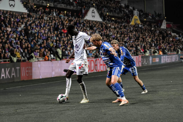 Abubakr Barry im Zweikampf