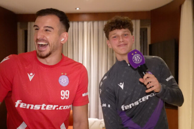 Mirko Kos und Matteo Schablas als rasender Reporter