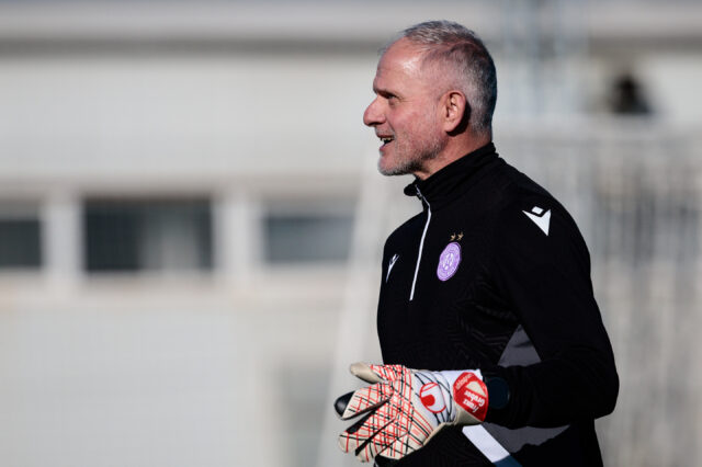 Torhüter-Trainer Franz Gruber im Trainingslager