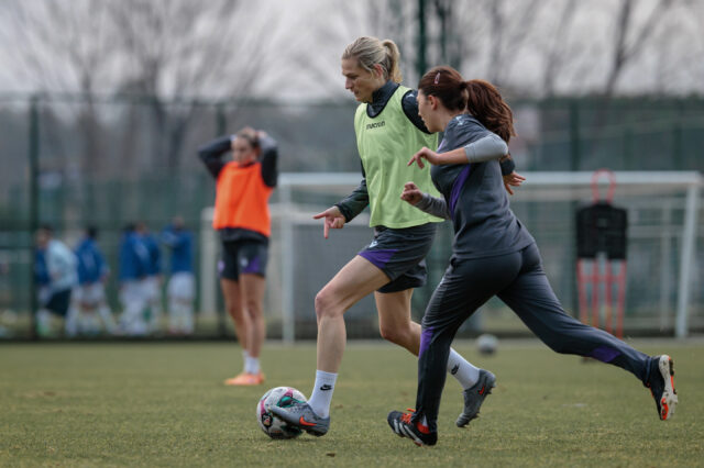 Carina Wenninger und Marie Luisser beim Training