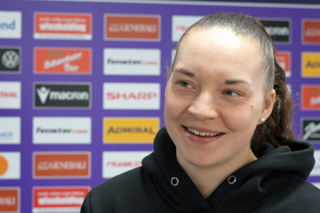 Lotta Cordes im Interview bei Viola TV