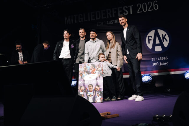 Philipp Hosiner mit seiner Familie beim Mitgliederfest