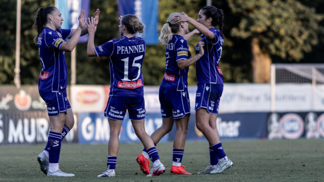 Lotta Cordes, Patricia Pfanner, Elisa Pfattner und Yvonne Weilharter jubeln gegen Farul Constanta