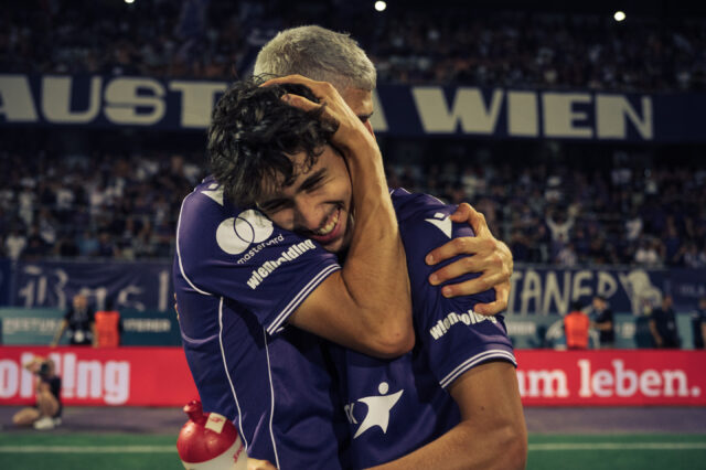Sanel Saljic und Vaso Markovic jubeln