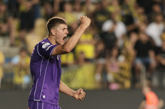 Vasilije Marković jubelt im Spiel gegen Beitar