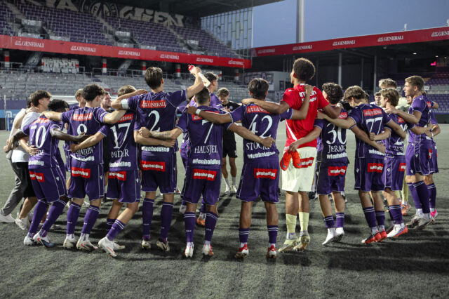 Jubel der Young Violets nach dem Spiel gegen Austria Salzburg