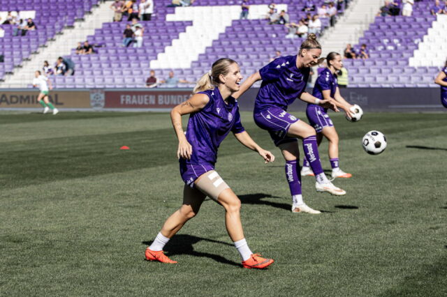 Elisa Pfattner glücklich beim Warm-Up